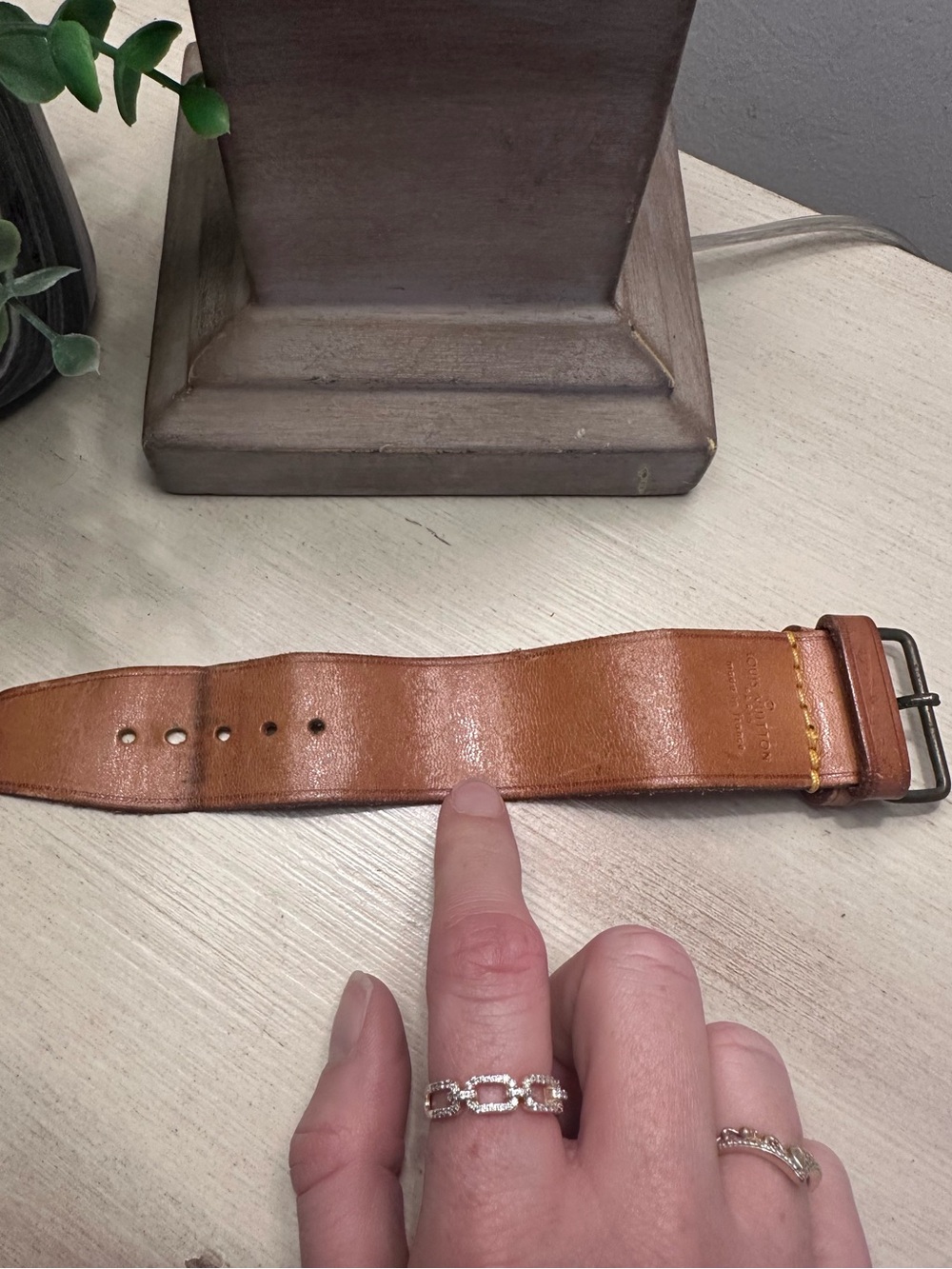 Louis Vuitton Poignet Vachetta Leather Luggage Tag Strap - Picture 7 of 9